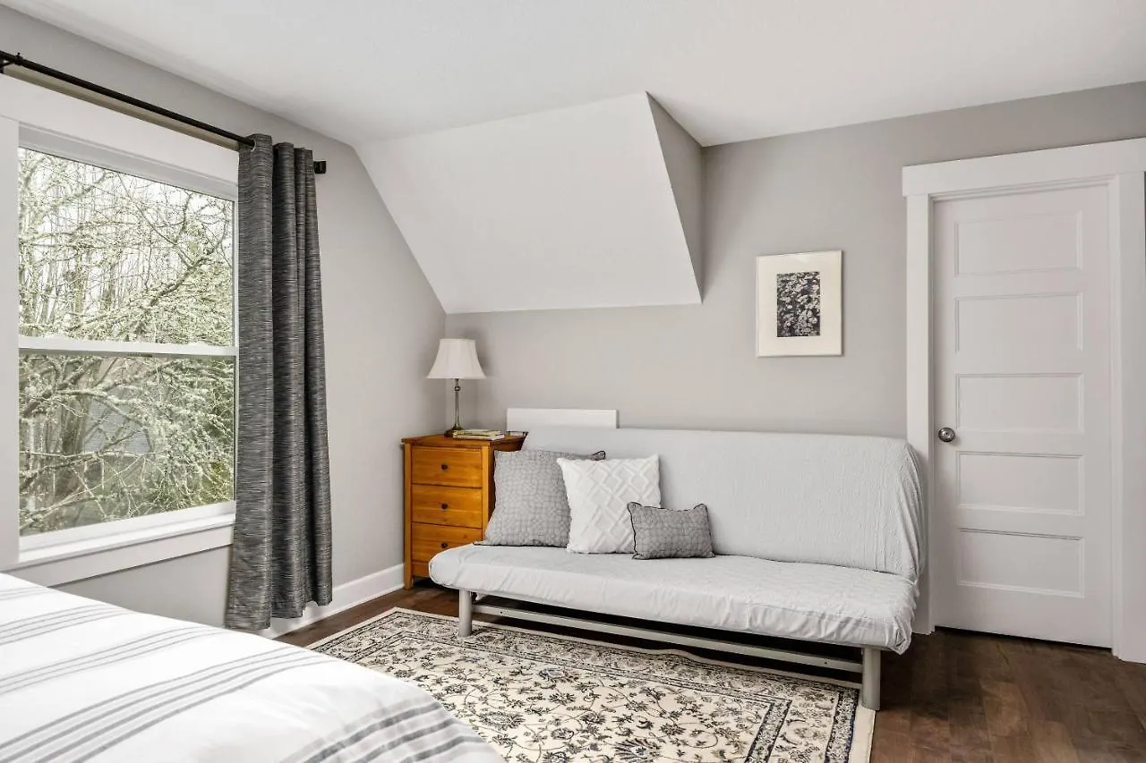 Holiday home Waverly Place Portland United States